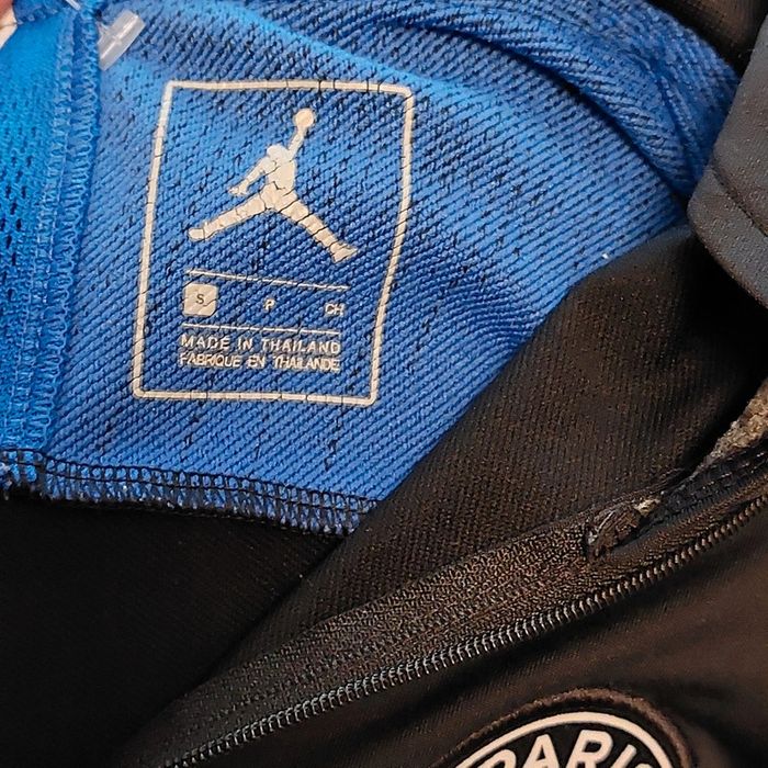 Magnifique maillot de sport S - photo numéro 4