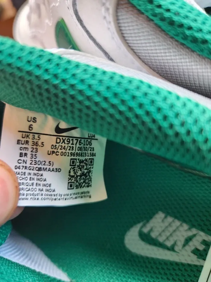 Nike gamma force Blanc vert Taille 36,5 mixte neuves - photo numéro 6