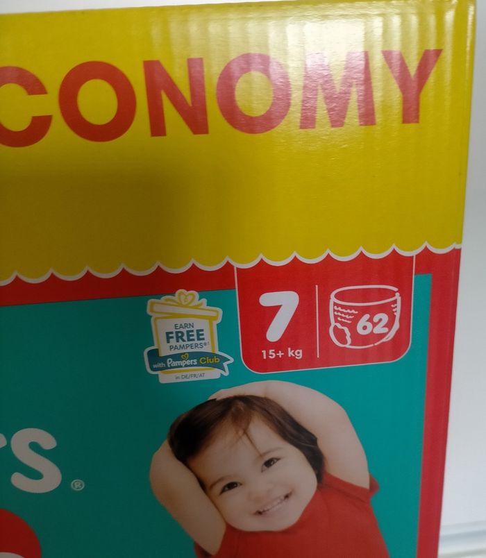 Lot couches Pampers baby dry pants taille 7/124 couches - photo numéro 2