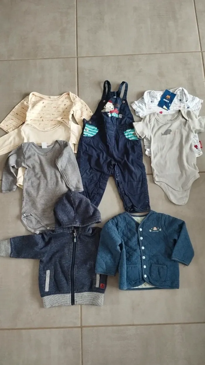 Lot de 8 vêtements bébé garçon 18 mois - photo numéro 7
