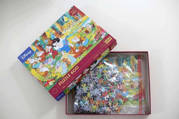 Puzzle 600 pièces "Blanche Neige" marque Trefl - photo numéro 3