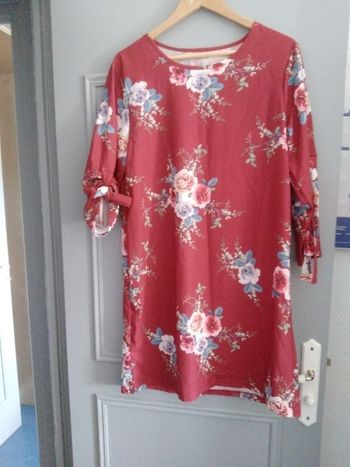 Robe tunique  dessous genou  en nylon