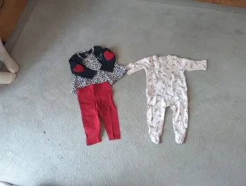 Ensemble et grenouillère 3 mois