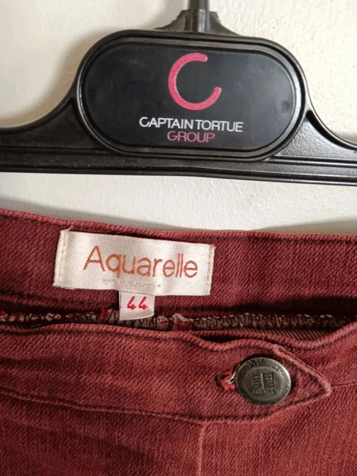 C32 jeans bordeaux Aquarelle 44 - photo numéro 3
