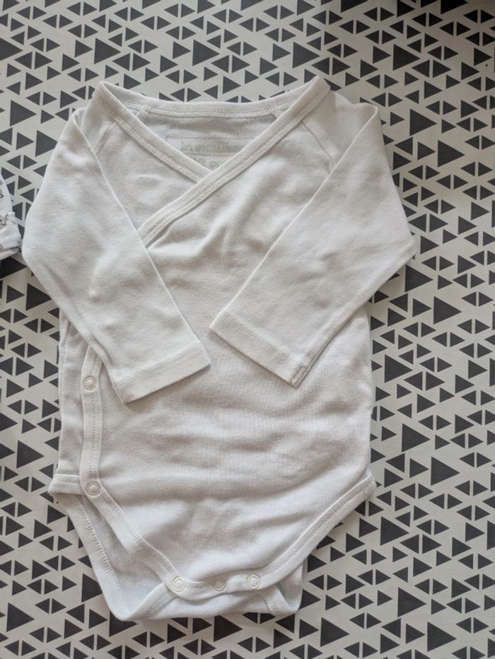 Lot de 2 bodies ML TBE
