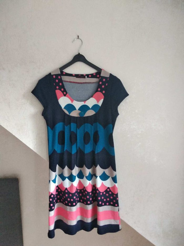 Robe manches courtes