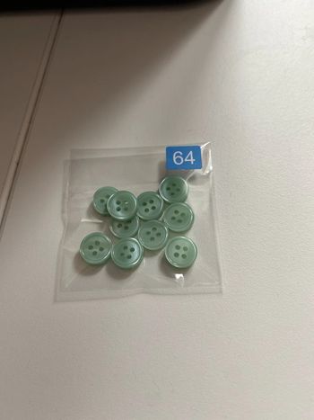 Mercerie - Lot de 10 boutons vert