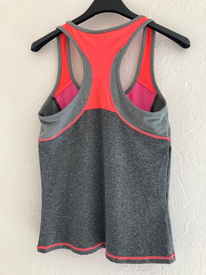 débardeur de sport - photo numéro 8
