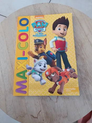 Livre de coloriage maxi-colo la pat'patrouille