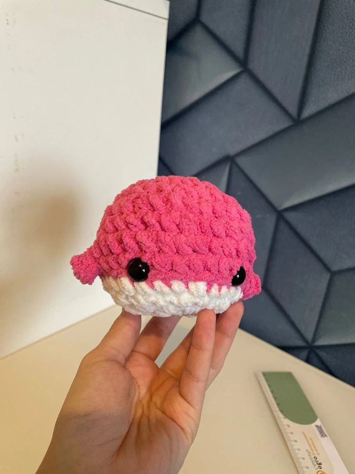 Baleine rose amigurumi