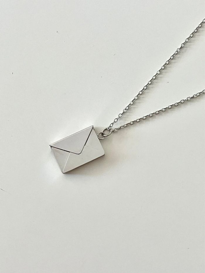 très joli collier Enveloppe Paris argenté pendentif Mon Cœur enveloppe neuf idée cadeau - photo numéro 3
