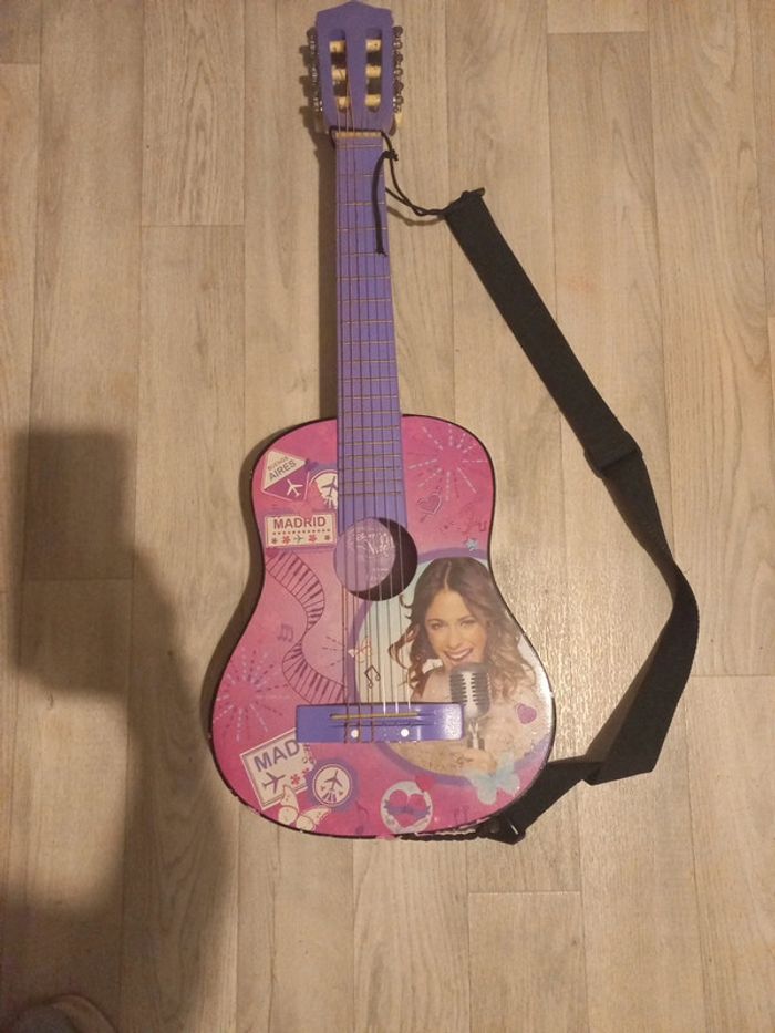 Guitare enfant
