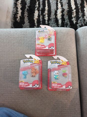 Lot de 6 figurines pokémon