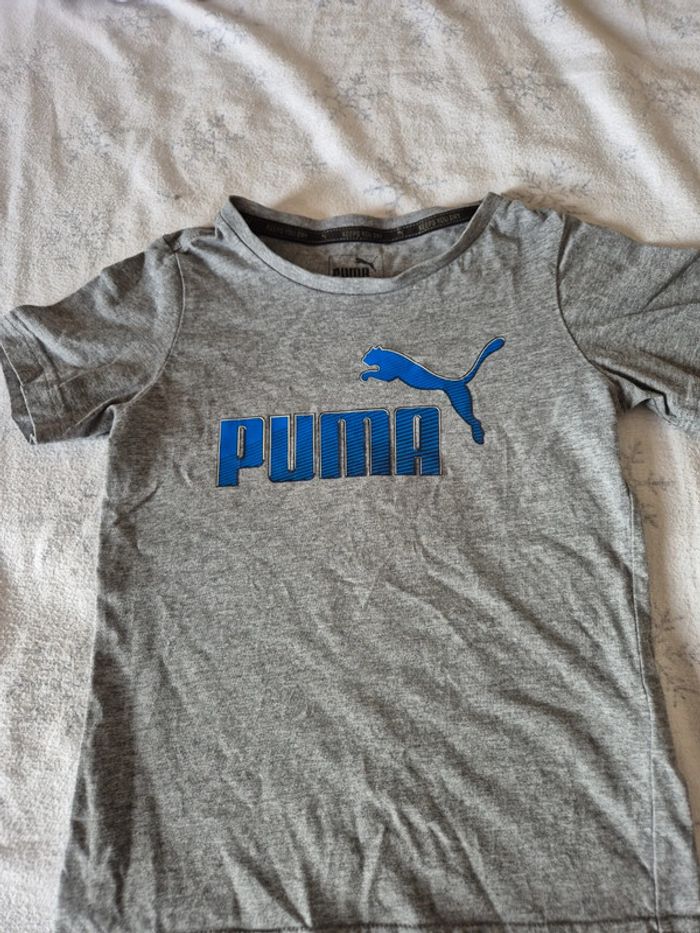 Jolie t shirt puma taille 5 ans - photo numéro 2