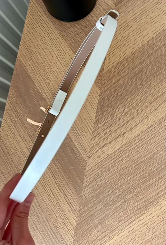 Ceinture fine blanche à nœud doré – Taille unique – Neuve - photo numéro 3