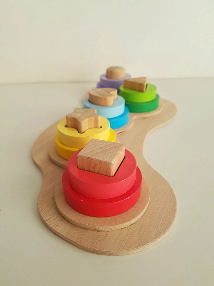 Puzzle en bois à emboîtement chenille des formes et couleurs - photo numéro 19