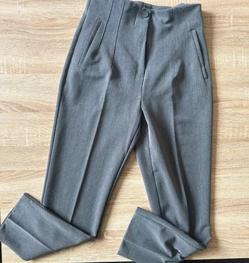 Pantalon gris cintré