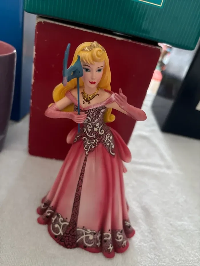 Figurine aurore masquerade - photo numéro 2