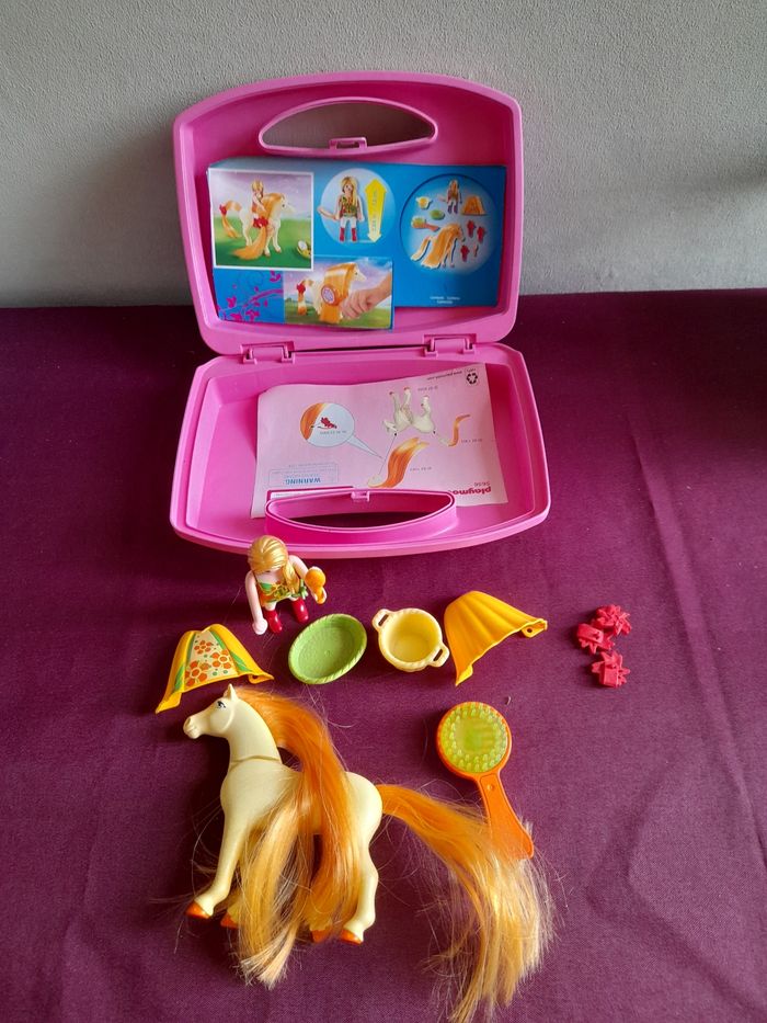 Valisette princesse et cheval 5656 playmobil