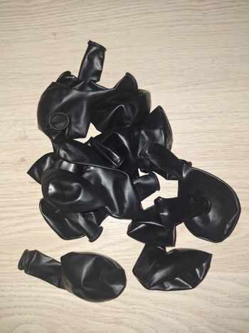 Lot 15 ballons noir nzuf