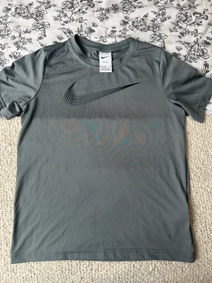 T-shirt Nike 10 ans