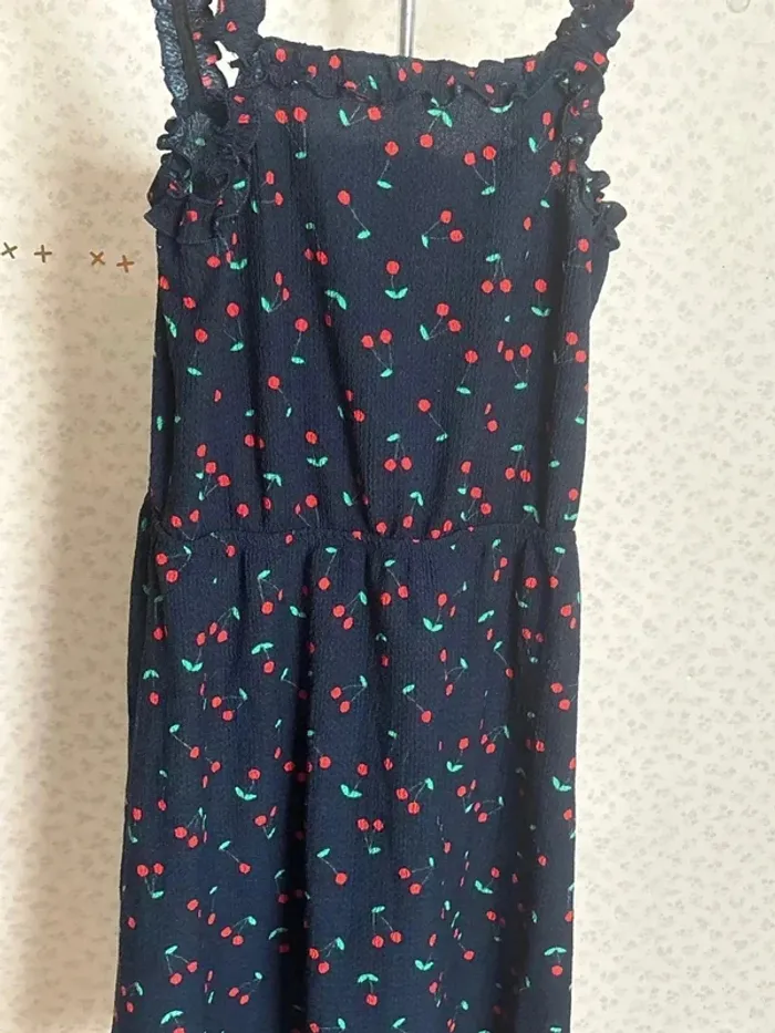 Robe cerise taille 12ans marque kiabi - photo numéro 2
