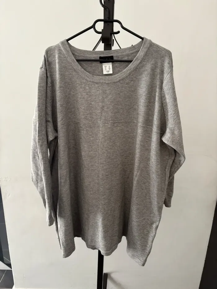 Pull gris  Taille 62
