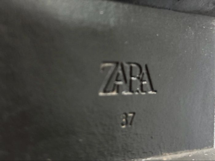 Bottes Zara, taille 37 femme - photo numéro 3