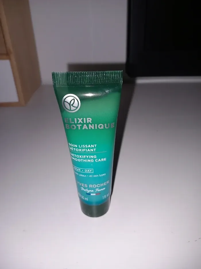 Soin lissant détoxifiant Yves Rocher
