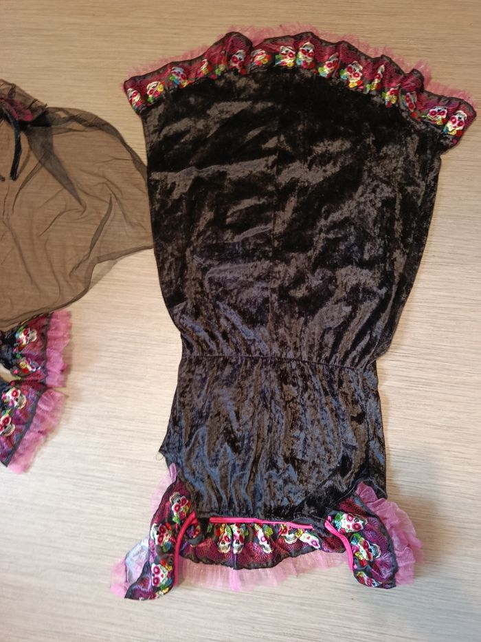 A saisir, costume fille/femme, taille M , " dia de los muertos " - photo numéro 9