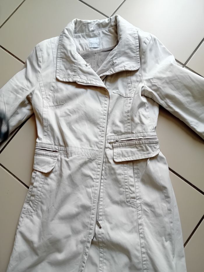 Trench de couleur crème de la marque camaïeu