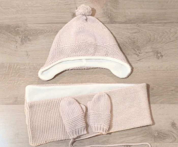 Bonnet écharpe gants 18/24 mois