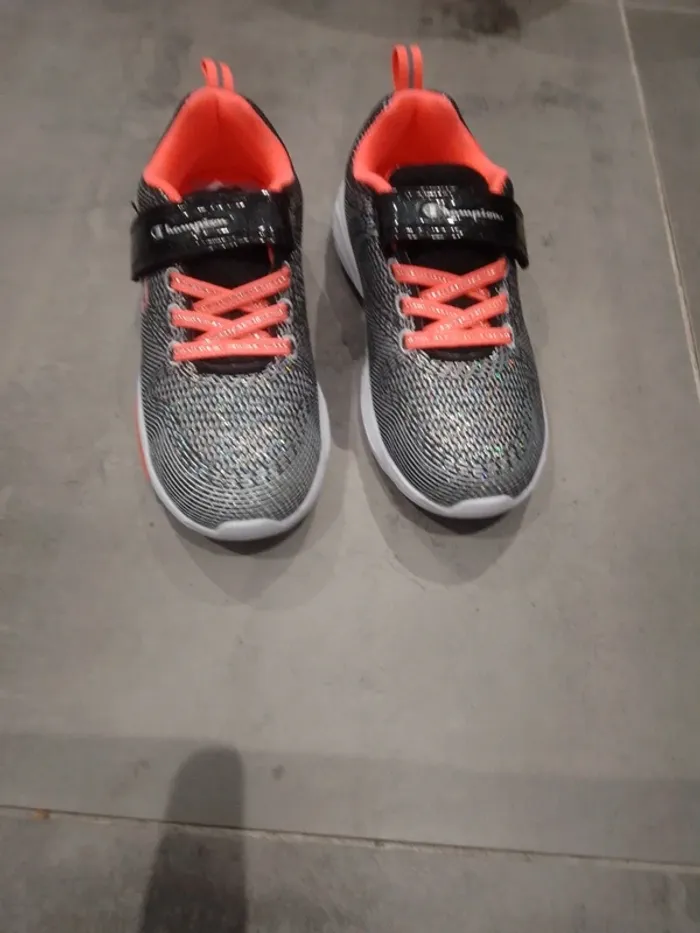 Chaussures baskets neuves -  Fille - 33 - Champion - photo numéro 6