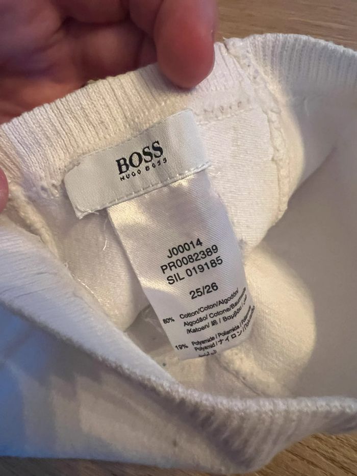 Robe Hugo boss 3 ans beige très bon état + collant Hugo boss - photo numéro 7