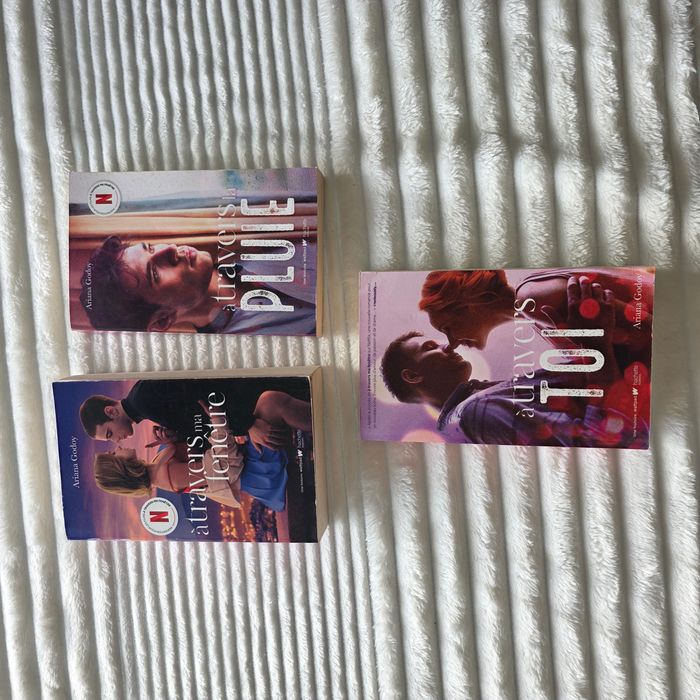 Lot série livre A travers ma fenêtre