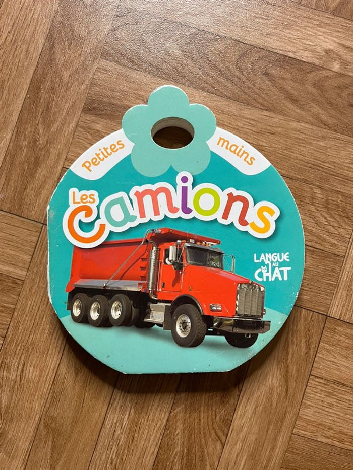 Livre cartonné Petites Mains - Les camions