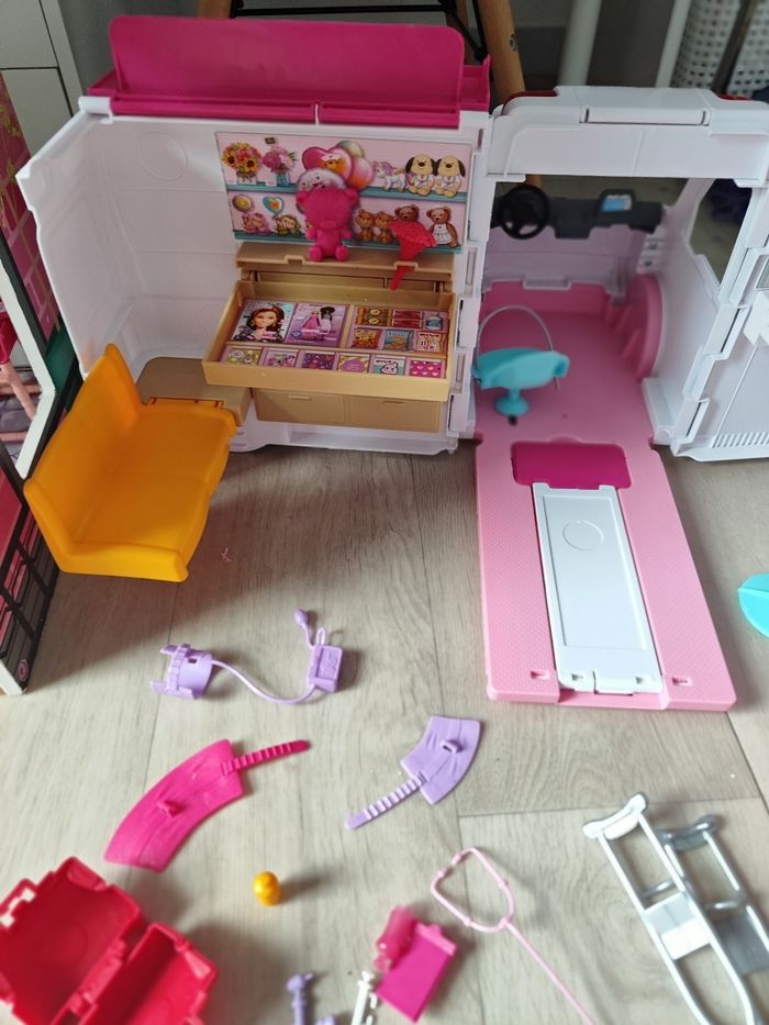 Ambulance barbie - photo numéro 7