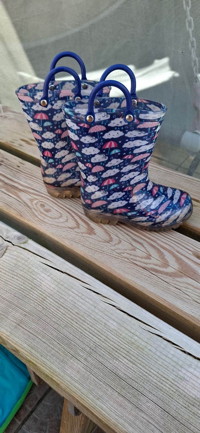 Bottes de pluie pointure 24 - photo numéro 2