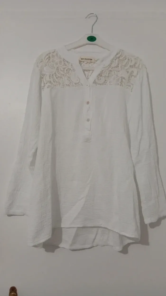 Blouse brodée femme