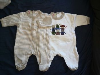 Lot 2 pyjamas naissance