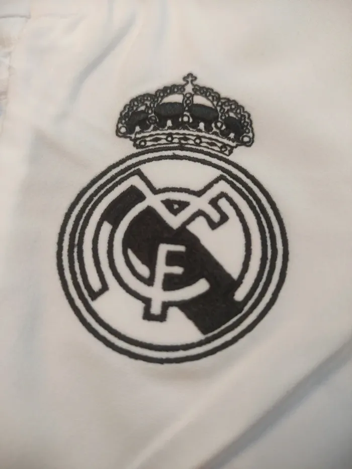 Pantalon de foot Real Madrid, Adidas Authentique Officiel taille enfant 15/16 ans, Neuf - photo numéro 4