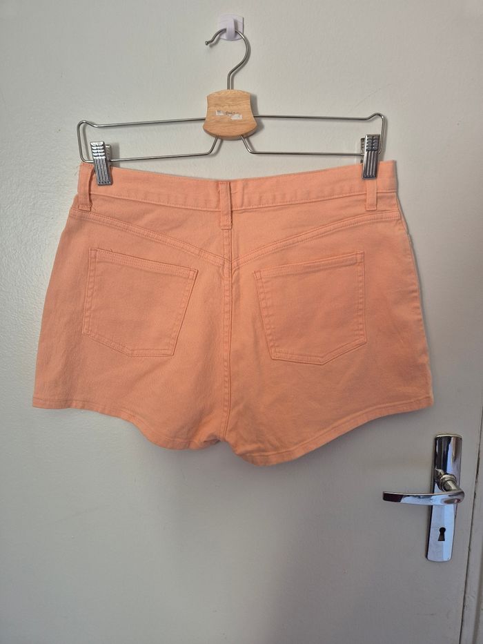 Magnifique short taille haute t 38 - photo numéro 3