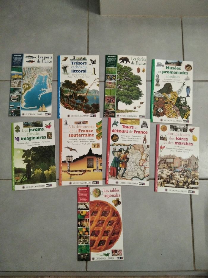 Lot de 9 guides