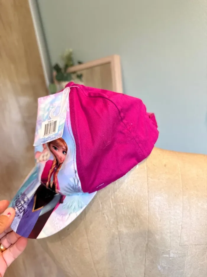 Casquette, reine des neiges neuve, taille 54 cm - photo numéro 2