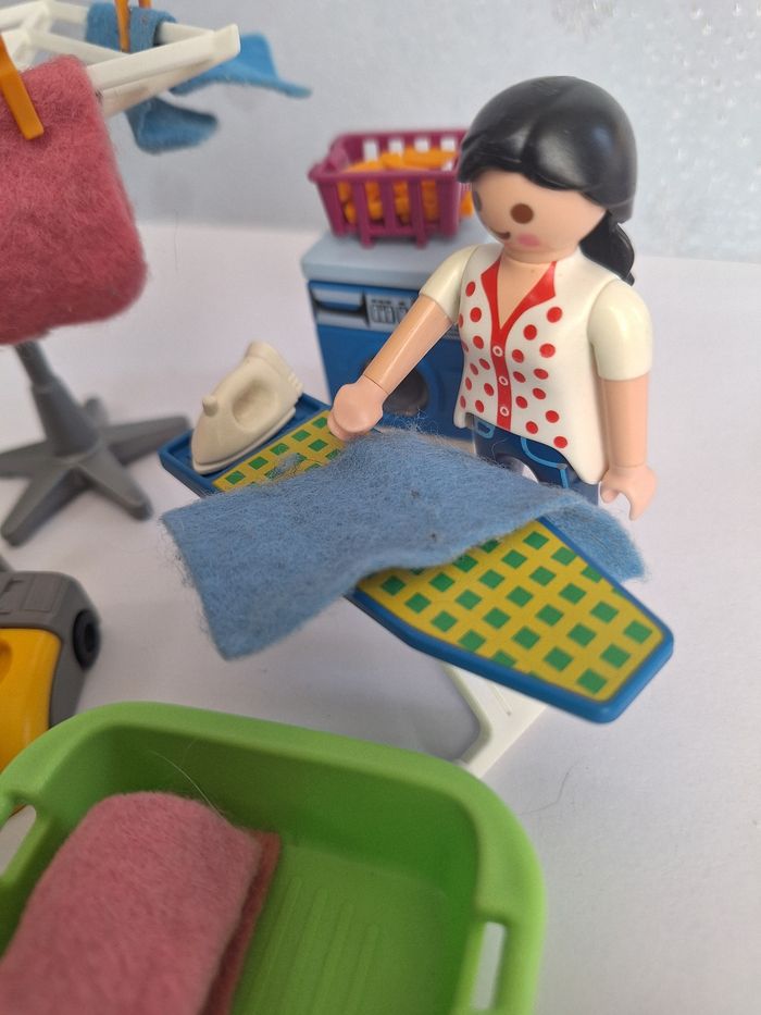 Figurine Playmobil famille Buanderie - photo numéro 3