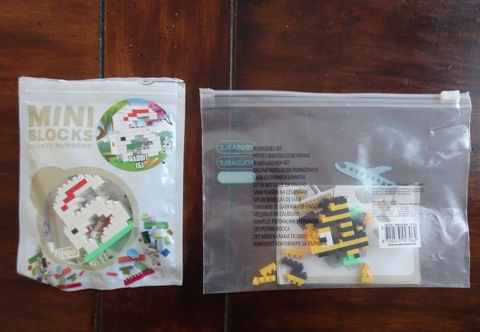 Lot de 2 sachets de mini blocs de construction - chiffres 4 et 6 - photo numéro 2
