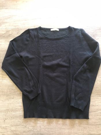 Joli pull noir
