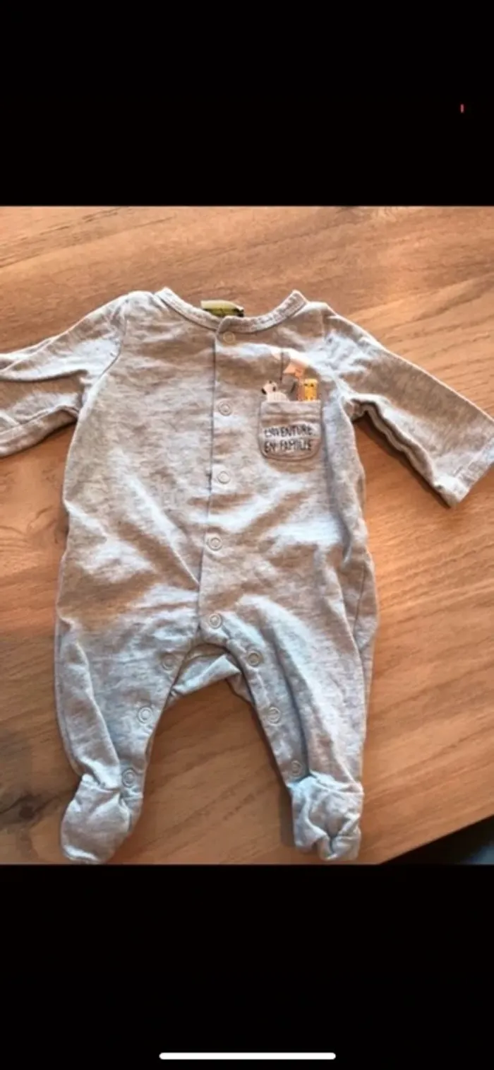 4 pyjamas taille naissance licorne 🦄 - photo numéro 5