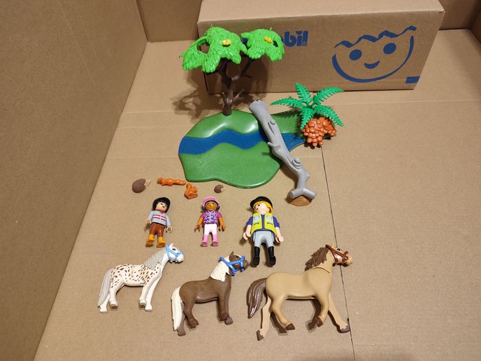 Playmobil 6947 Cavaliers avec poneys et Cheval occasion - photo numéro 4