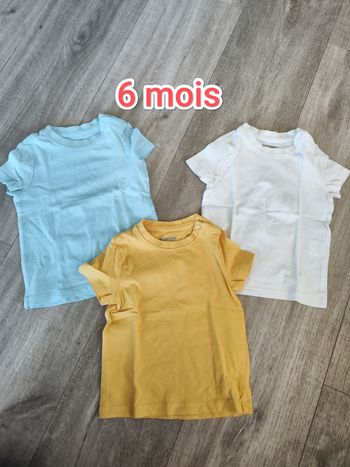3 T-shirt taille 6 mois 
